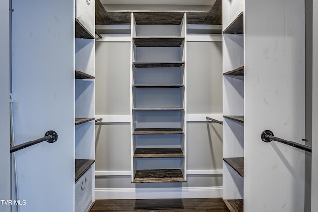 2 Longview Ln, Kingsport, TN 37660 - walk in closet featuring dark wood-type flooring