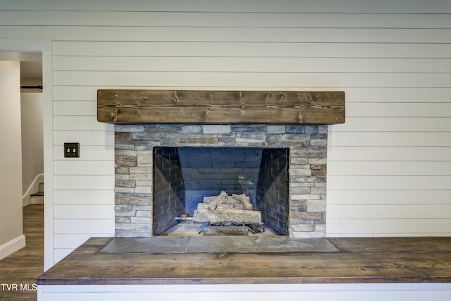 2 Longview Ln, Kingsport, TN 37660 - detailed view of wood finished floors, wood walls, and a fireplace
