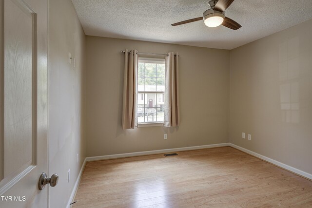 104 Mountain View Dr, Mount Carmel, TN 37645 - photo 20