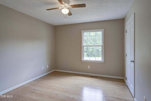 104 Mountain View Dr, Mount Carmel, TN 37645 - photo 22