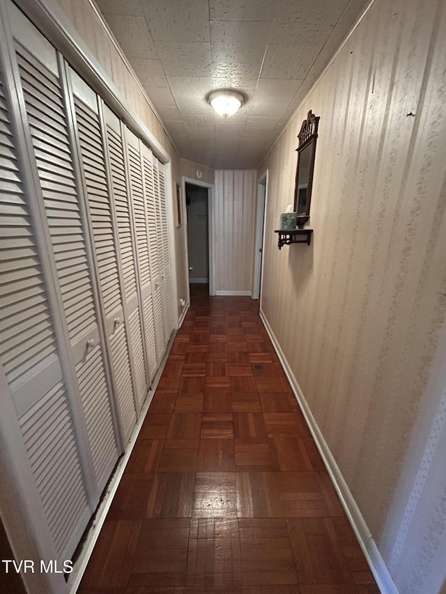 406 NE Mason Ave, Wise, VA 24293 - corridor with baseboards