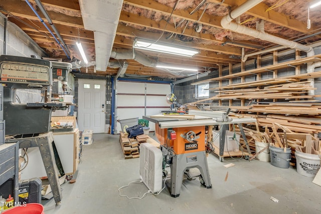 236 Wadlow Gap Rd, Kingsport, TN 37660 - view of garage