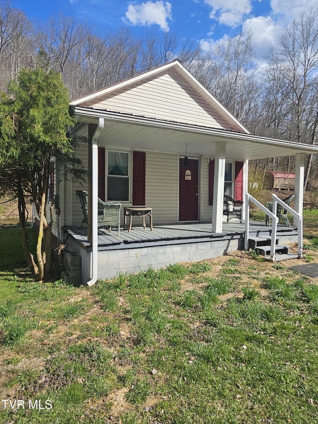 32222 Old Saltworks Rd, Meadowview, VA 24361 - view of front of home featuring covered porch