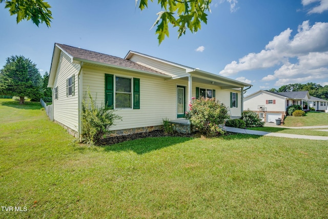6215 Snapps Ferry Rd, Afton, TN 37616 - ranch-style home with covered porch and a front lawn