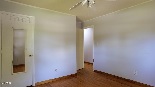 221 Timber Ridge Rd, Jonesborough, TN 37659 - spare room featuring a ceiling fan, ornamental molding, and wood finished floors