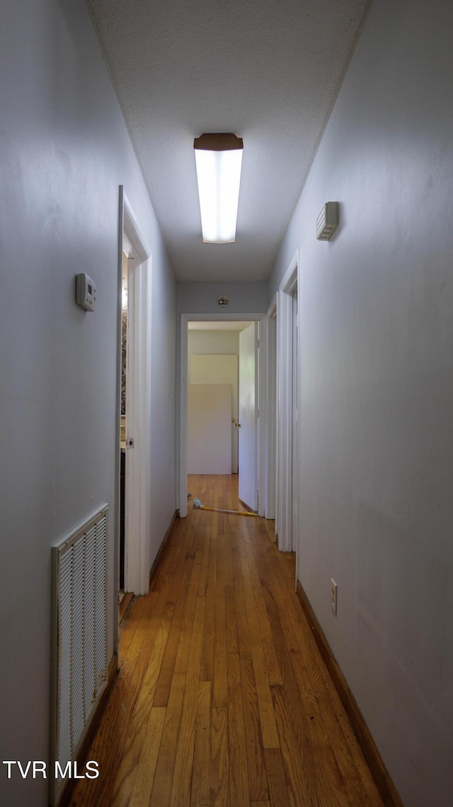 221 Timber Ridge Rd, Jonesborough, TN 37659 - hall with light wood-style flooring and baseboards