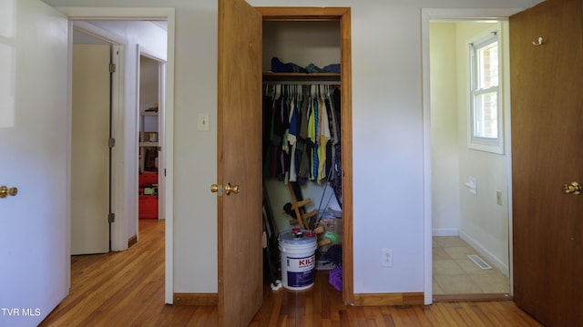 221 Timber Ridge Rd, Jonesborough, TN 37659 - view of closet