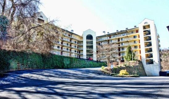 102 Baskins Creek Byp Unit 209, Gatlinburg, TN 37738 - view of apartment building / complex