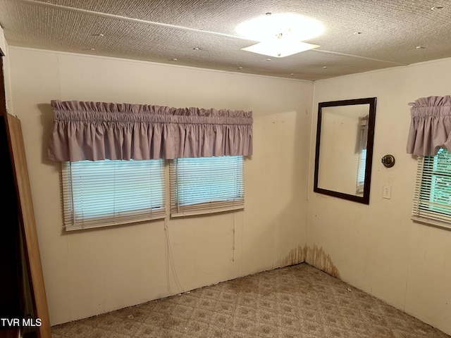 1277 Old Jonesboro Rd, Bristol, TN 37620 - spare room featuring carpet floors