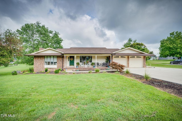 721 S Sherbrooke Cir, Mount Carmel, TN 37645 - photo 1