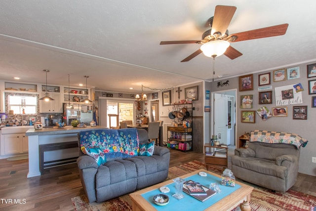 22720 Twin Oaks Rd, Abingdon, VA 24211 - living room featuring wood finished floors and ceiling fan
