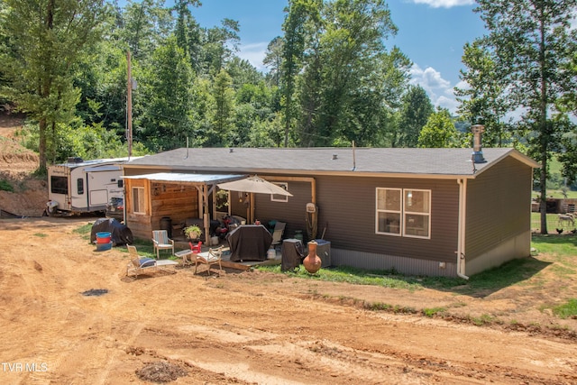 22720 Twin Oaks Rd, Abingdon, VA 24211 - rear view of house with a patio area