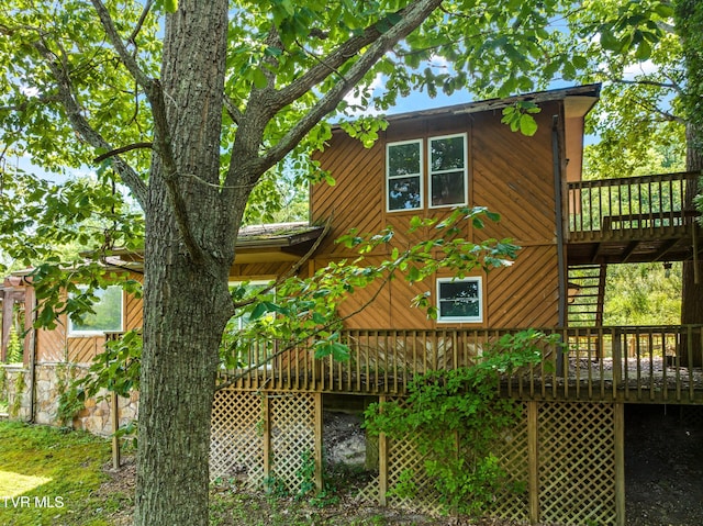 285 Vanover Ln, Jacksboro, TN 37757 - rear view of house featuring a deck and stairway