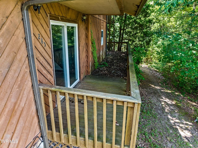 285 Vanover Ln, Jacksboro, TN 37757 - property entrance
