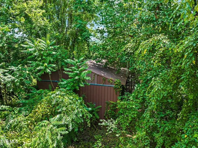 285 Vanover Ln, Jacksboro, TN 37757 - exterior view