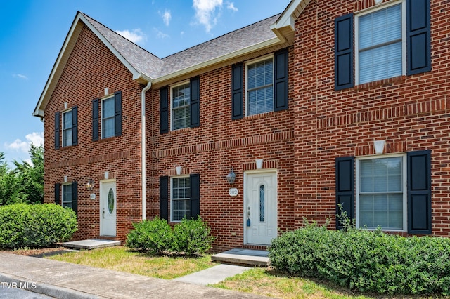 1709 Cherokee Rd Unit 202, Johnson City, TN 37604 - photo 2