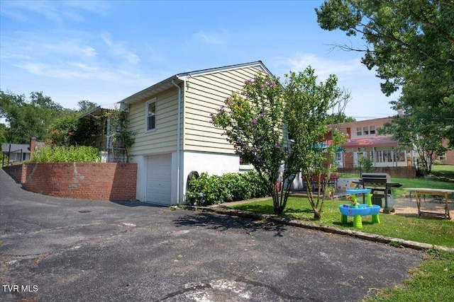 222 NE Stonewall Hts, Abingdon, VA 24210