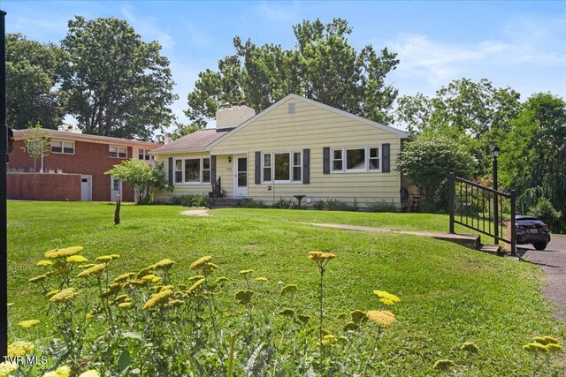 222 NE Stonewall Hts, Abingdon, VA 24210