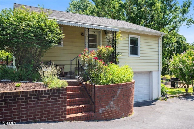 222 NE Stonewall Hts, Abingdon, VA 24210