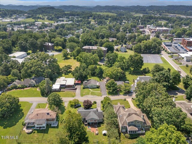 222 NE Stonewall Hts, Abingdon, VA 24210