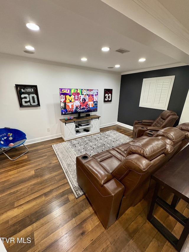 110 Galway Rd, Bristol, TN 37620 - living room featuring dark wood-type flooring and recessed lighting