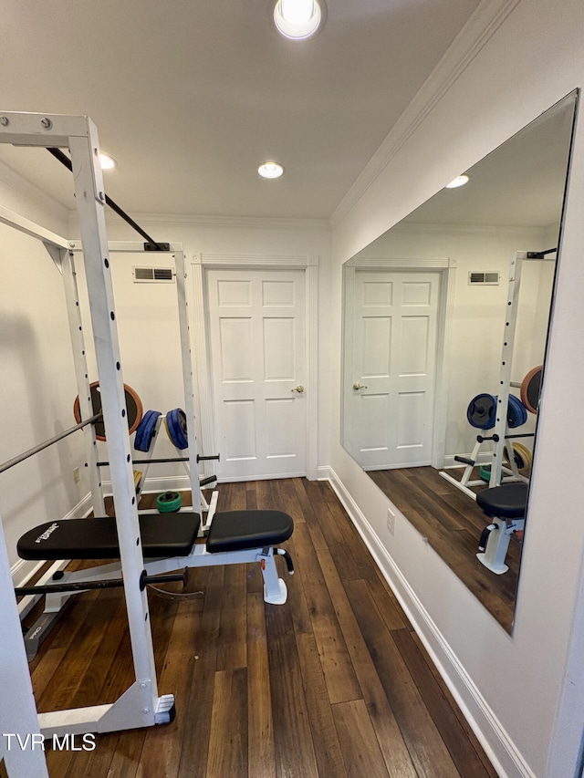 110 Galway Rd, Bristol, TN 37620 - exercise area featuring ornamental molding, wood-type flooring, and recessed lighting