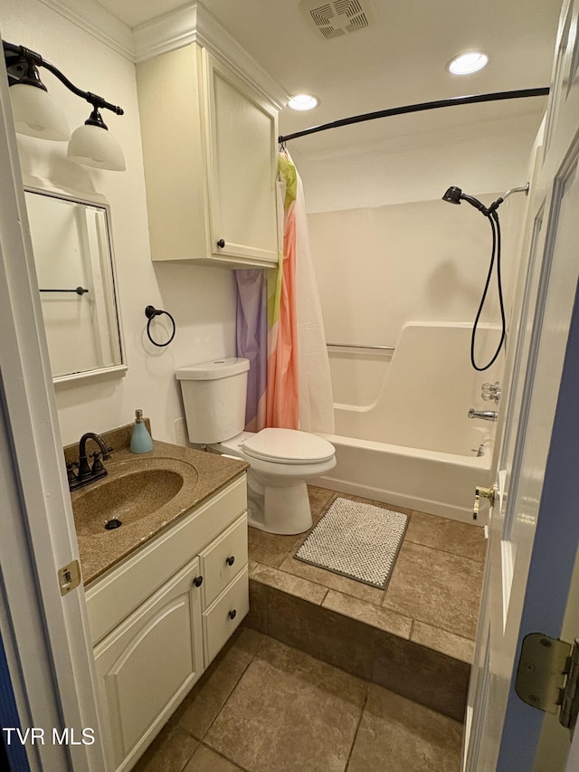 110 Galway Rd, Bristol, TN 37620 - full bathroom with vanity, shower / bath combo, and recessed lighting