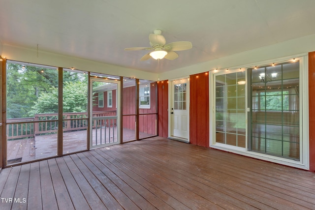 308 Cardinal Ln, Bristol, TN 37620 - unfurnished sunroom featuring a ceiling fan