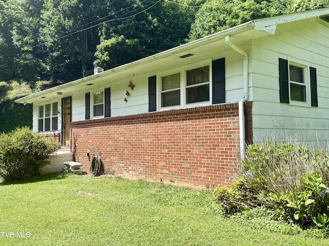176 Piney Grove Rd, Hampton, TN 37658 - photo 1