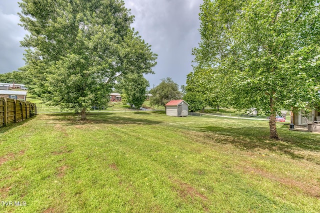 218 Kirkwood St, Glade Spring, VA 24340 - view of yard with a storage unit