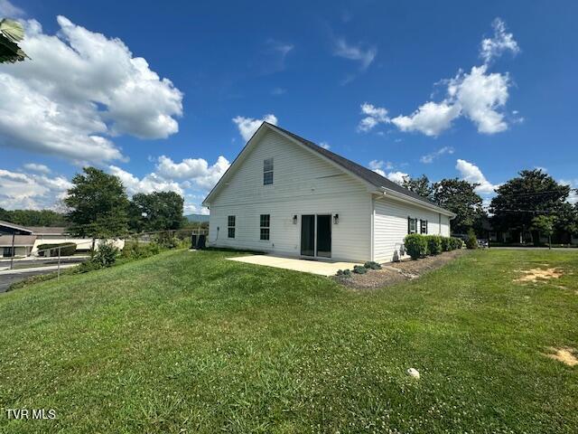 205 Mayflower Rd, Johnson City, TN 37601 - photo 6