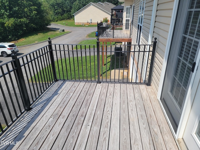 63 Whisper Bnd Unit 1, Johnson City, TN 37604 - wooden deck with a lawn