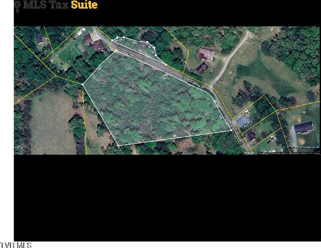 119 Gunsmoke Hollow Dr, Elizabethton, TN 37643 - photo 21