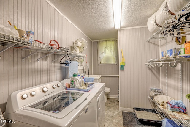107 Dover Ln, Bristol, TN 37620 - laundry room featuring independent washer and dryer and a textured ceiling