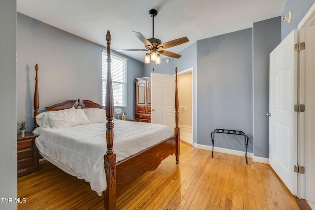 522 Alabama St, Bristol, TN 37620 - bedroom featuring light wood finished floors and a ceiling fan