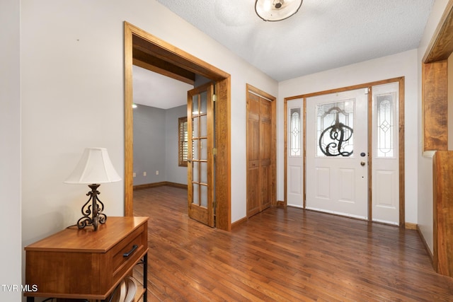 2019 Ridgeview Dr, Big Stone Gap, VA 24219 - foyer entrance with dark wood-style flooring and baseboards