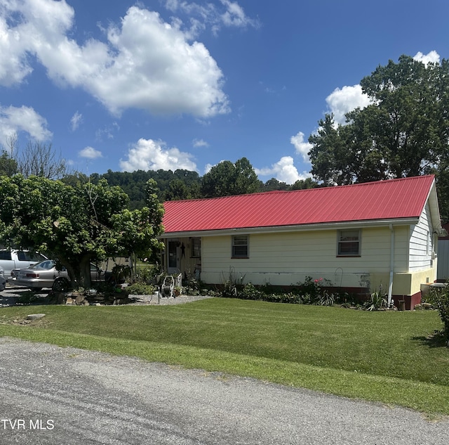 244 2nd Ave, Dungannon, VA 24245 - photo 1