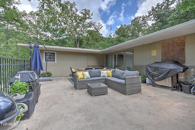 1108 Glen St, Bristol, TN 37620 - view of patio with outdoor lounge area and grilling area