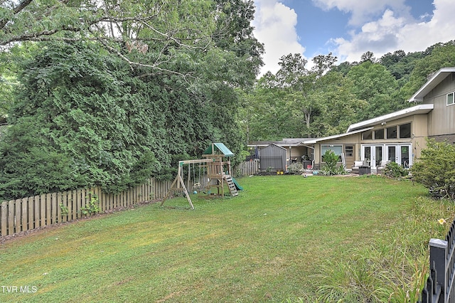 1108 Glen St, Bristol, TN 37620 - view of yard with a playground