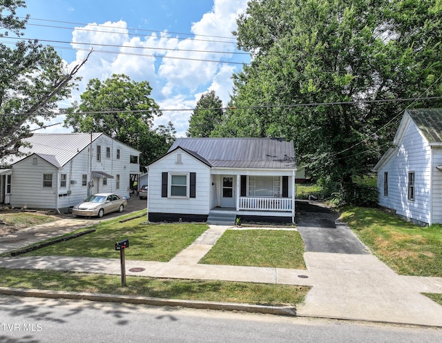 816 Carson St, Greeneville, TN 37743 - photo 1