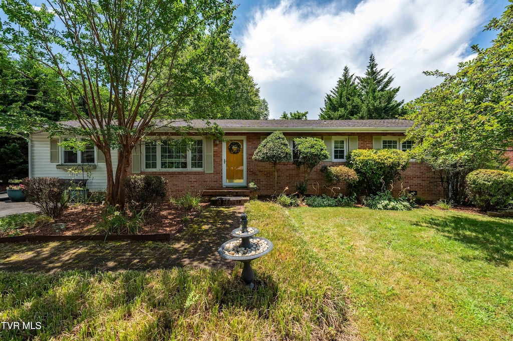2309 Nave Dr, Johnson City, TN 37601 - photo 1