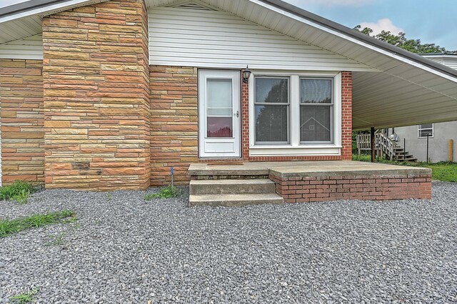 409 Heaton St, Roan Mountain, TN 37687 - photo 3