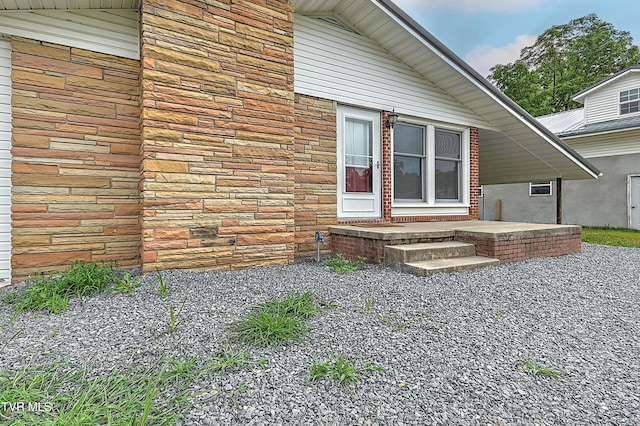 409 Heaton St, Roan Mountain, TN 37687 - photo 4