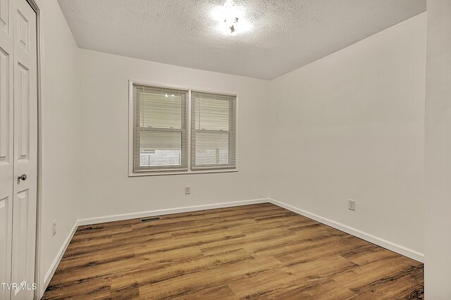 409 Heaton St, Roan Mountain, TN 37687 - photo 19