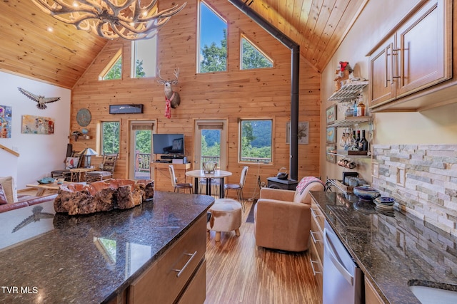 408 Eagle Ridge Rd, Roan Mountain, TN 37687 - photo 16