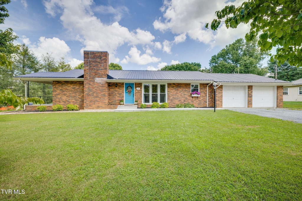 576 Buckingham Rd, Gray, TN 37615 - photo 1