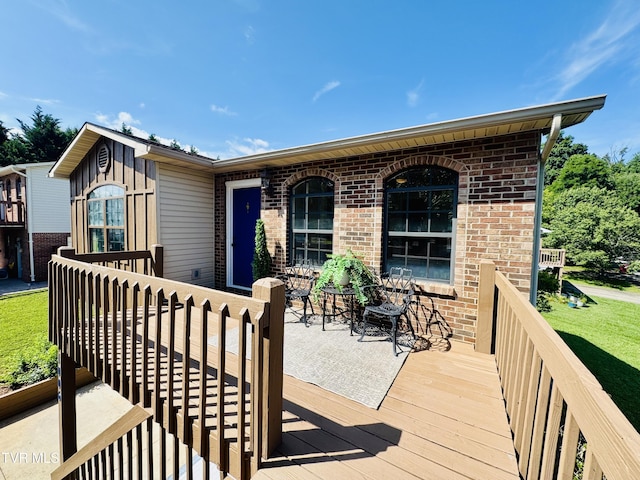 1006 Phillip Drew Dr, Johnson City, TN 37604 - photo 2
