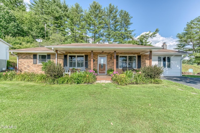 2711 Pleasant Valley Rd, Mountain City, TN 37683 - photo 1