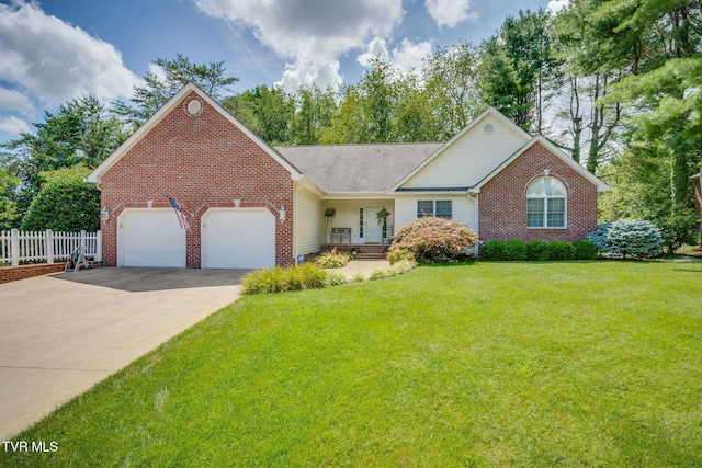 204 Amber Dr, Bristol, TN 37620 - photo 1