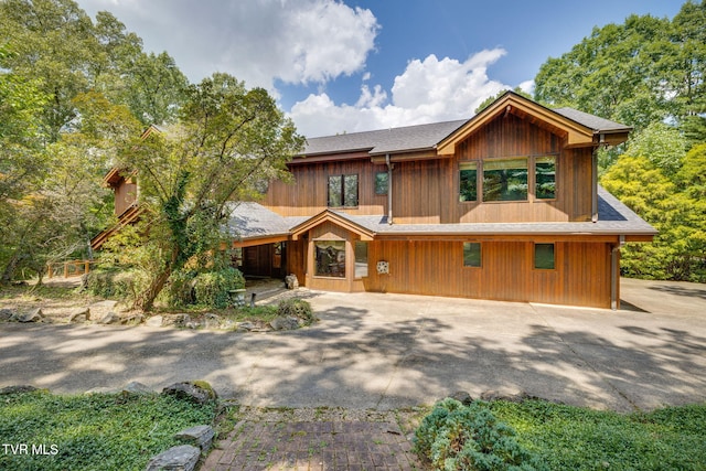 579 Lake Dr, Piney Flats, TN 37686 - photo 1